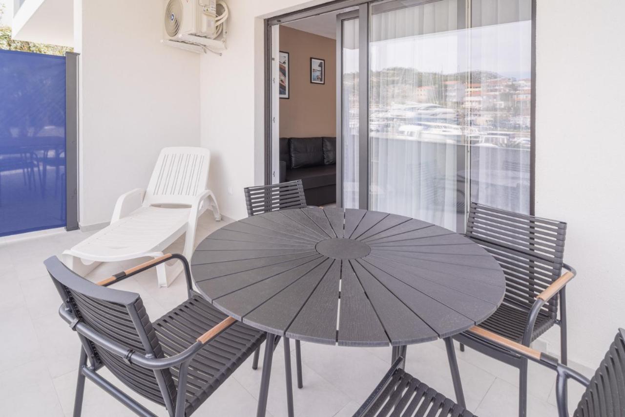 Blue Marina Apartments 外观 照片